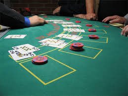 Starburst slot interface on betwin188.chat showing five reels and bet controls